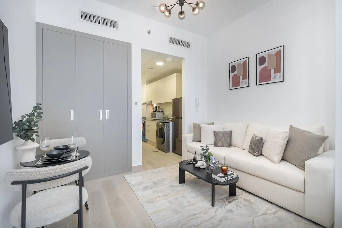 Elegant Studio Apartment With Skyline View In Jvc Dubai