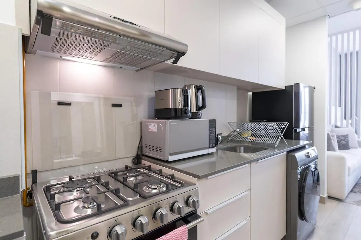 Elegant Studio Apartment With Skyline View In Jvc Дубай